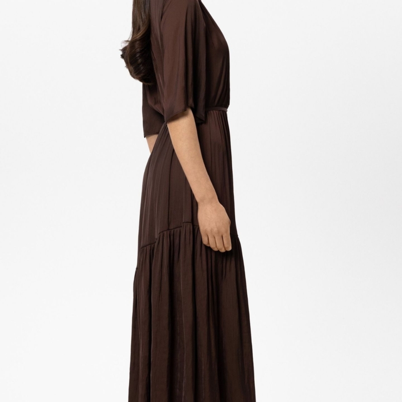 Satin-Kleid mit Saumvolants