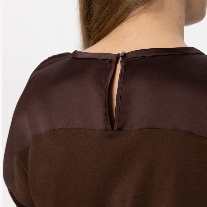 T-Shirt mit Nahtdetails