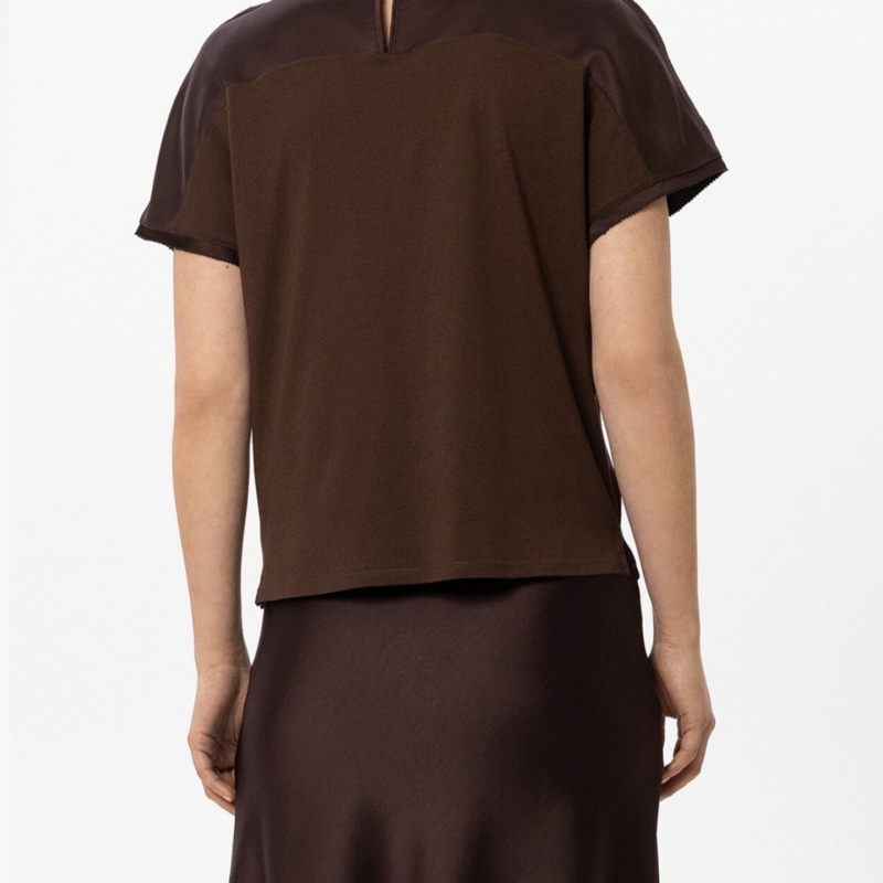 T-Shirt mit Nahtdetails