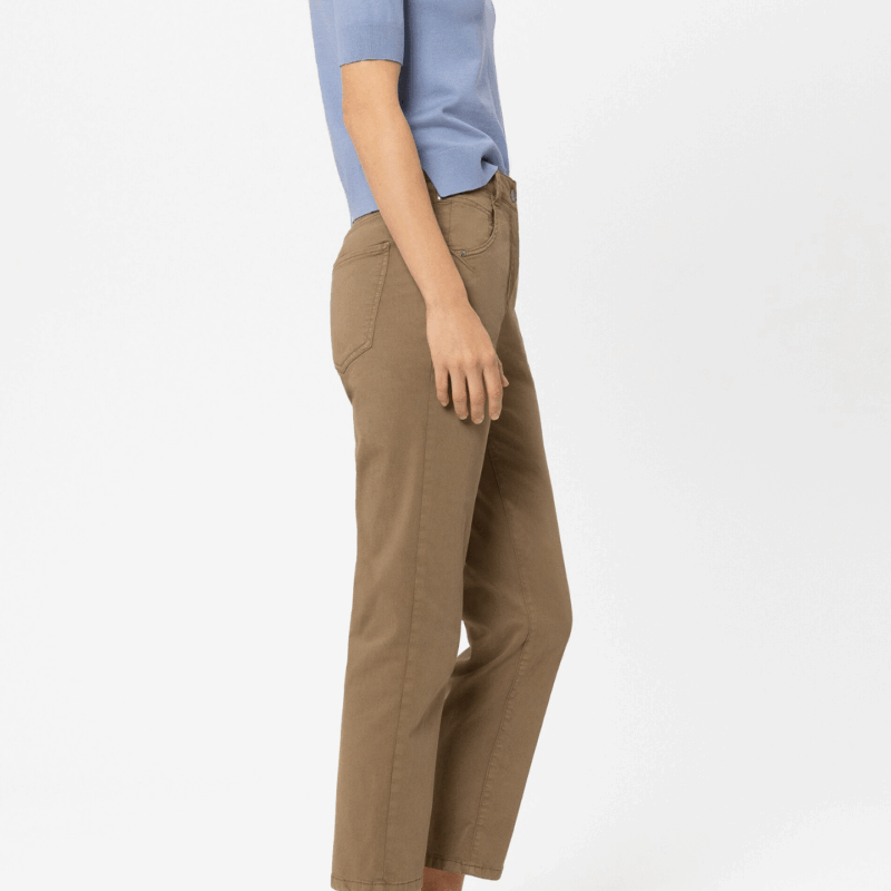 High-Stretch-Tapered-Denim